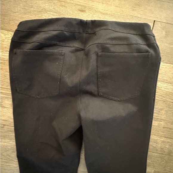 Loved by Heidi Klum Maternity Black Skinny Pants size medium - Picture 8 of 9